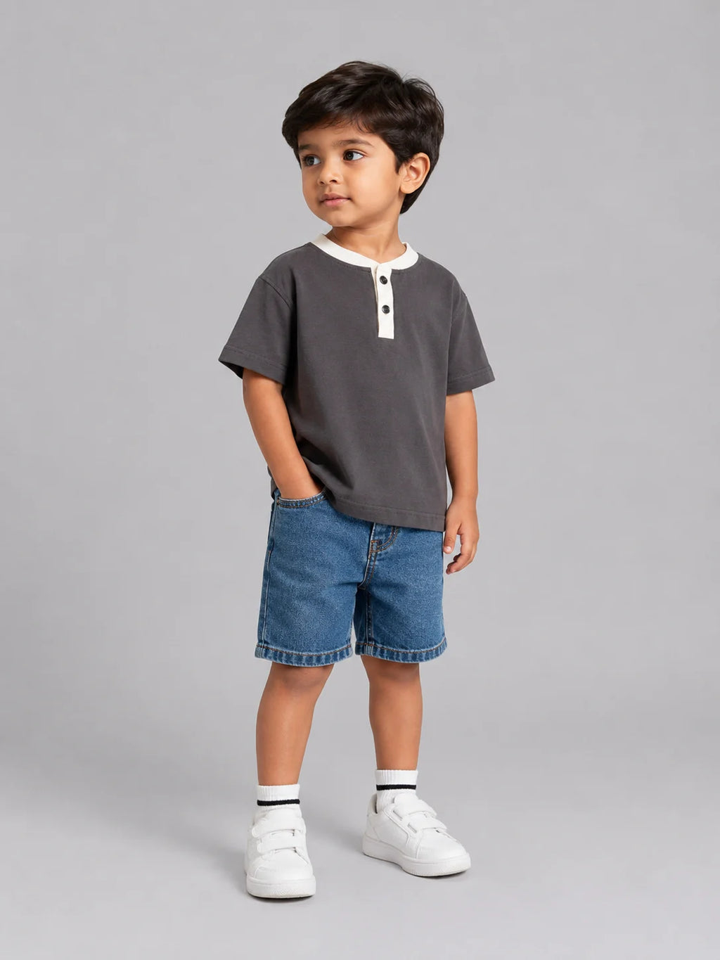 Contrast Henley Tee : Dark Grey with coconut white collar