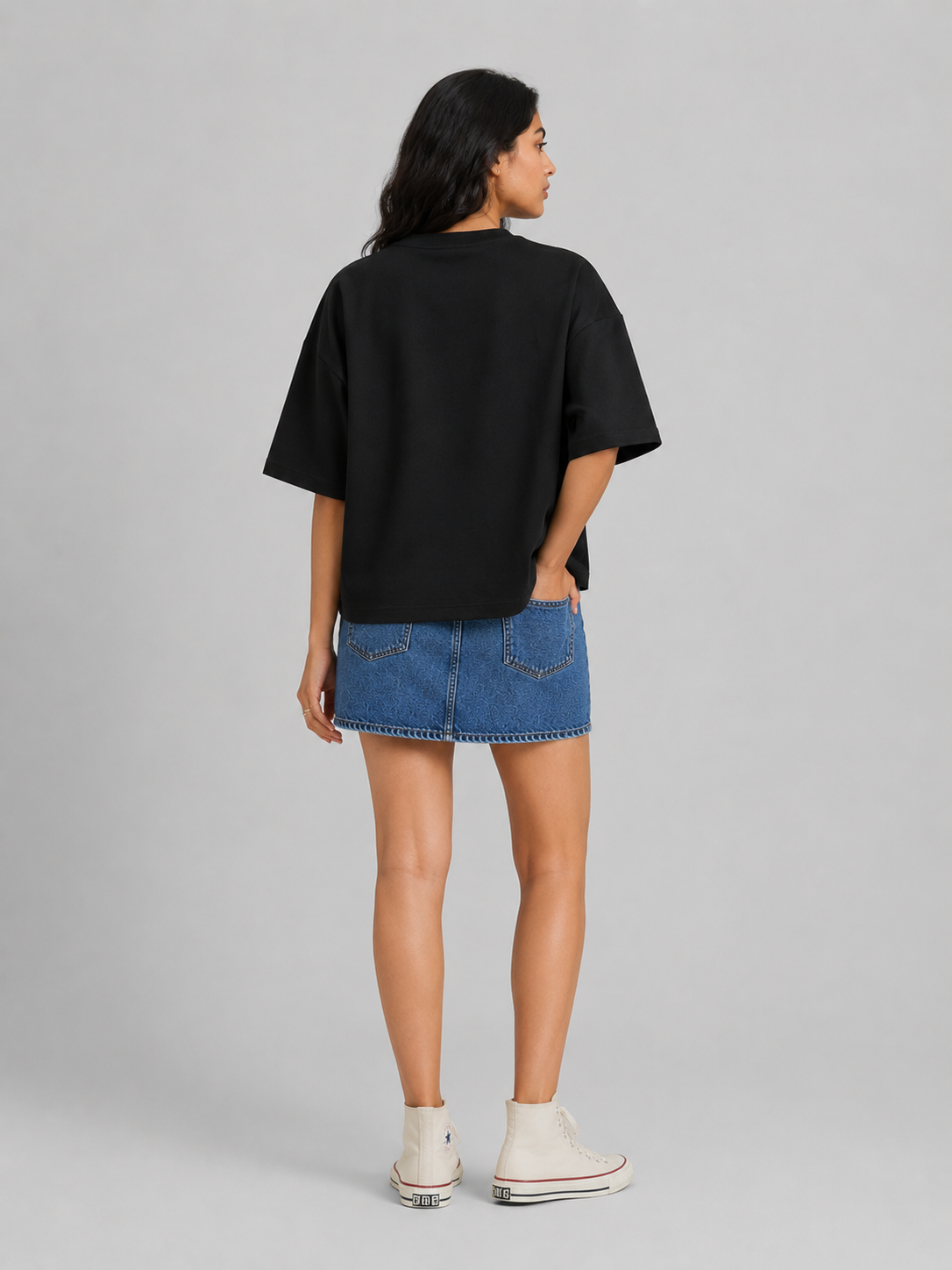 Box Fit T-Shirt: Black