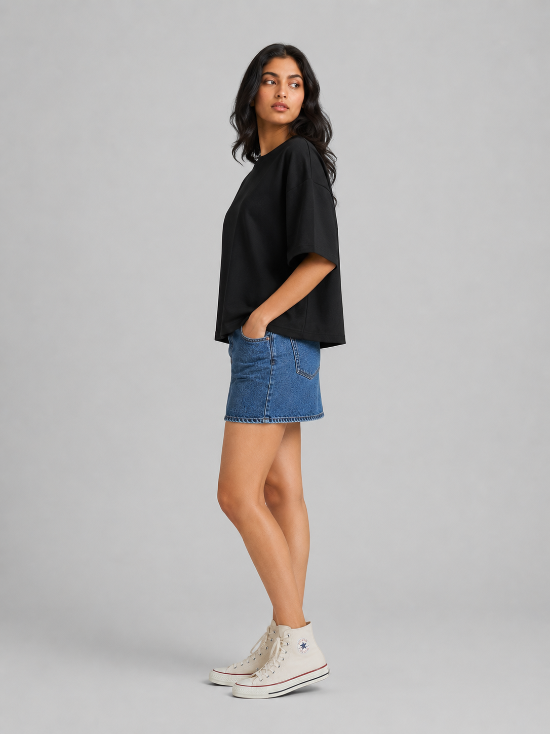 Box Fit T-Shirt: Black